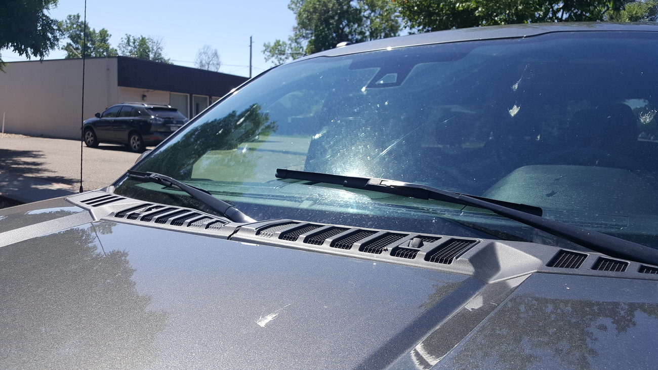 ford f150 windshield wiper won't turn off