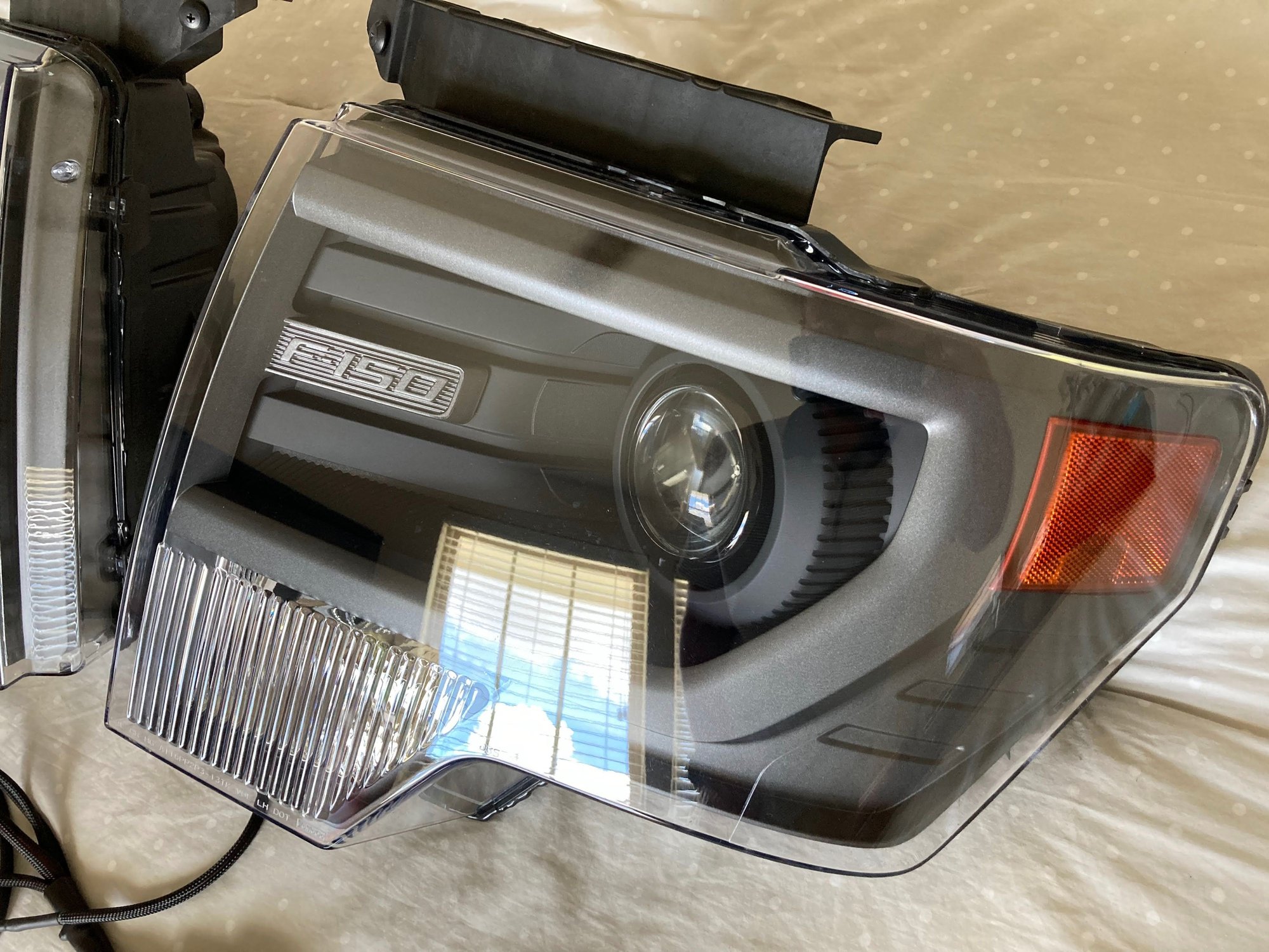 Texas 2 Months Old HIDs + Full HID Conversion Kit & Misc Parts Ford F150 Forum Community of