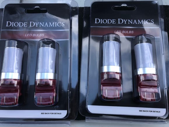 Red taillight bulbs