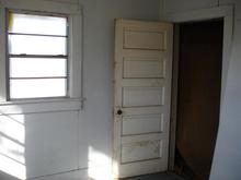 bedroom B2(downstairs)