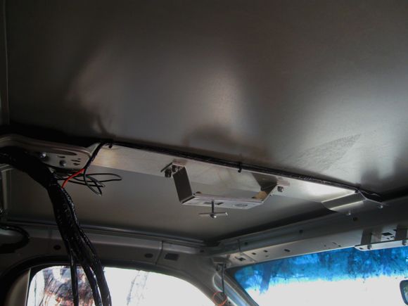 Lighted sun visor wiring