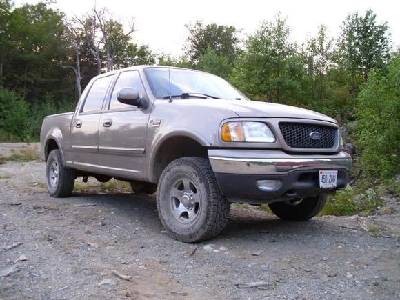 up at camp, can't see how dirty the truck actually is due to the dust from the road and factory paint being the same colour.