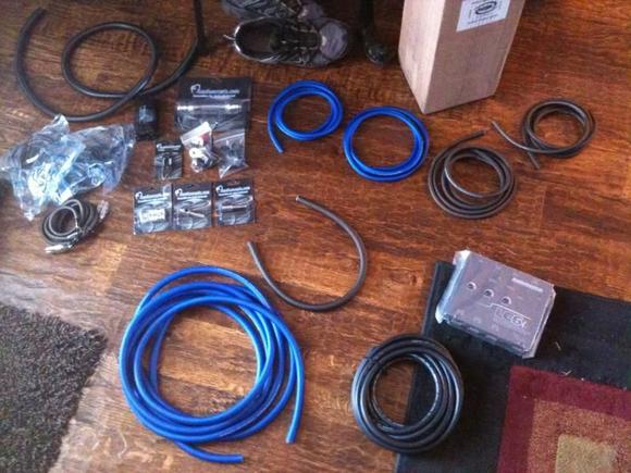 1/0 Dual Amp Wiring Kit from KnuKonceptz (plus a few extra Knu goodies!!!) along with several other items for build