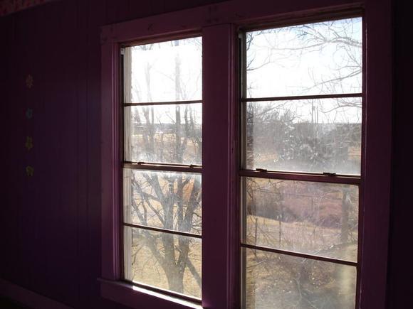 Upstairs bedroom D