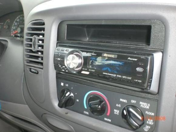 Pioneer Premier Head Unit