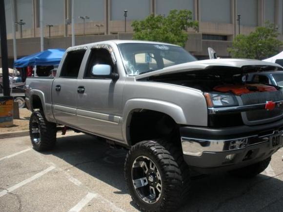 Pueter Chevy with 35's