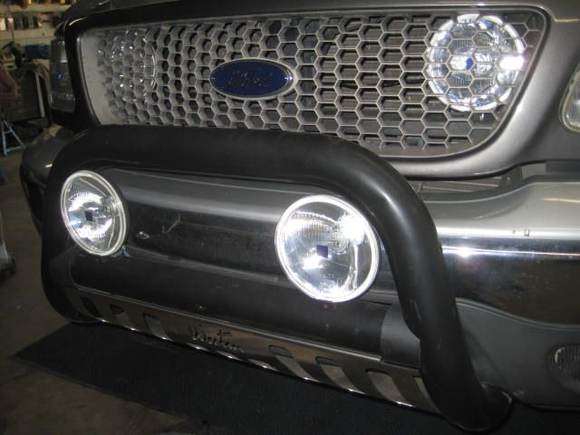 4 HELLA 500 LIGHTS added to front end