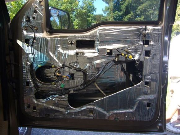 Passenger door with Raamat.