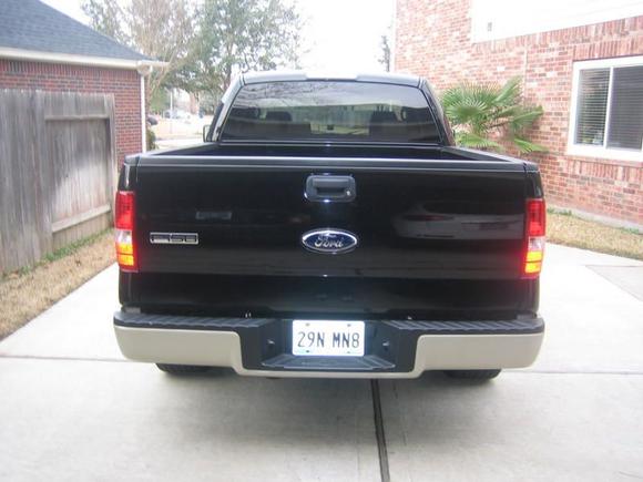 De-badged dealer emblem