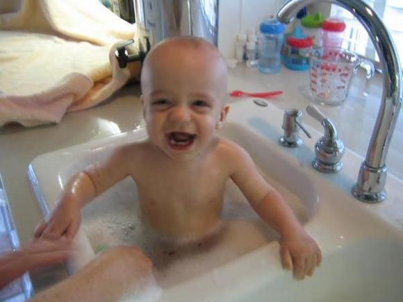 Morning bath -- Christmas 2006!