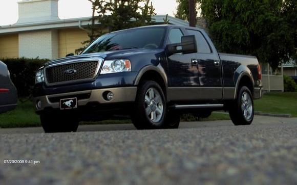 New (OEM) '08 trailer tow mirros
New (OEM) Lariat Chrome handles
Before Bilstein 5100 (leveling) shocks &amp; Firestone bags