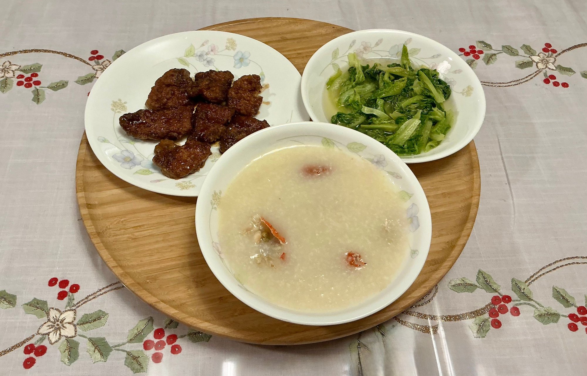Coffee ribs , lobster cjok / porridge and romaine lettuce 