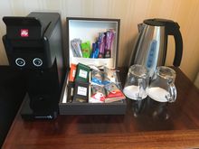 Illy coffee maker and water kettle