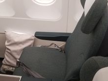 Cathay Dragon regional business class