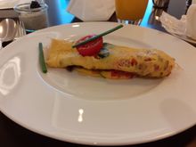 The omellete. All the main dishes appear small ( the omellete seemed to be half the size of the berlin hilton one), with the side orders and the sizeable continental buffet selection it fills you up. I had over the five days ( pancakes x 2, omelette, waffles, french toast) and felt the pancakes were the best ( not a fresh egg person). Prosecco available on request ( one day served proactively)