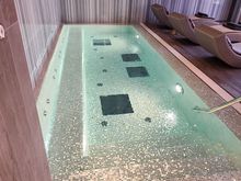Jacuzzi