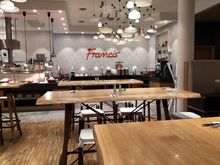 Franzis Restaurant during breakfast / Holiday Inn Frankfurt Alte Oper