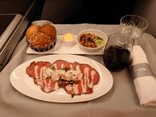 A very nice beef carpaccio. The best beef fillet I've had on BA 😉
