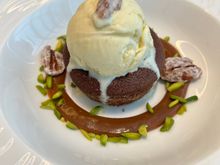Cocolate lava cake
