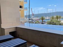 Second pool area