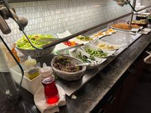 IAH Lounge Buffett 