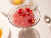 Strawberry ice topped with champagne