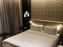 Deluxe Suite King Bed