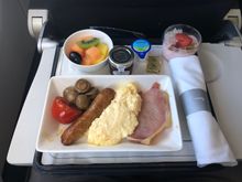 LHR-WAW breki today. Sorry don’t know the band. Fruit & yougurt were very nice but eggs disappointing!!