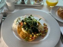 BA173 JFK-LHR
The weird breakfast option. It was not to my liking at all. 