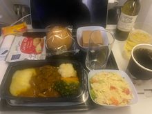 W lunch SIN-CDG. Main dish, the boeuf bourguignon, tasted really good.  