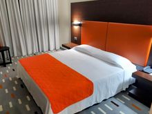 The bed was very comfortable at the Hotel Major