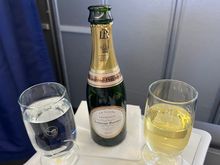 Real Champagne in LH cont J 😅