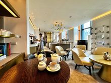 Club Lounge