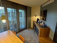 Junior suite bar area