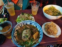 An amazing meal for less than 1 Euro in a foodstall with no name and no menu