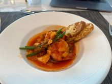 Seafood cioppino (shrimp, mussels, cod, haricot vert)