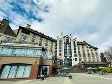 The particular room with huge balcony could be seen here next to the hotel’s sign affording spectacular views.