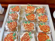 Rose cookies for the Rose City (I didn't try as I'm not a sweets person), but they sure did look nice!