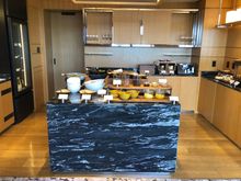 Club Lounge breakfast