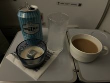 Usually you can choose bailey’s or kyrö dairy cream but only kyrö on this flight