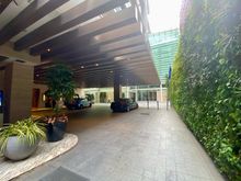 Arrival at the Capitol Kempinski