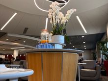 Nice little self-serve drinks island in the American lounge