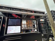lobster roll food truck!  🦞 