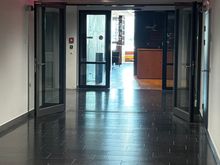 Entrance to Swiss Lounge D