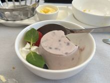 The red bean pannacotta was very... interesting! I wanted to get something a little bit Japanese and they love red beans in sweets. 