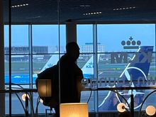 Taken so many late evenings flight lately that I had completely forgotten about being able to see outside from the Lounge