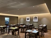 A look into the club lounge breakfast room annex (this seating is only open during breakfast hours)