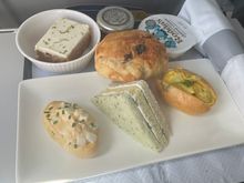 Afternoon tea on the BA1334 LHR-NCL today.