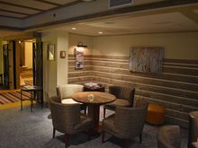 Gold Lounge exit
