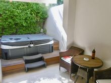 Hot Tub and outside 'room'